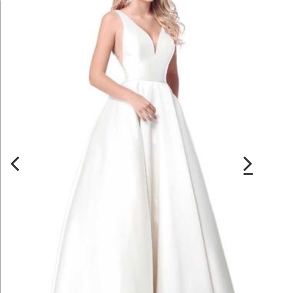 Size 2 - Picture 2 of 4